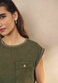 Next POCKET  REGULAR FIT - Felső - khaki green
