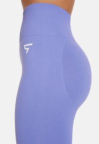 SQUATPROOF CHROMA PLAIN HIGH WAISTED  - Leggings - violet