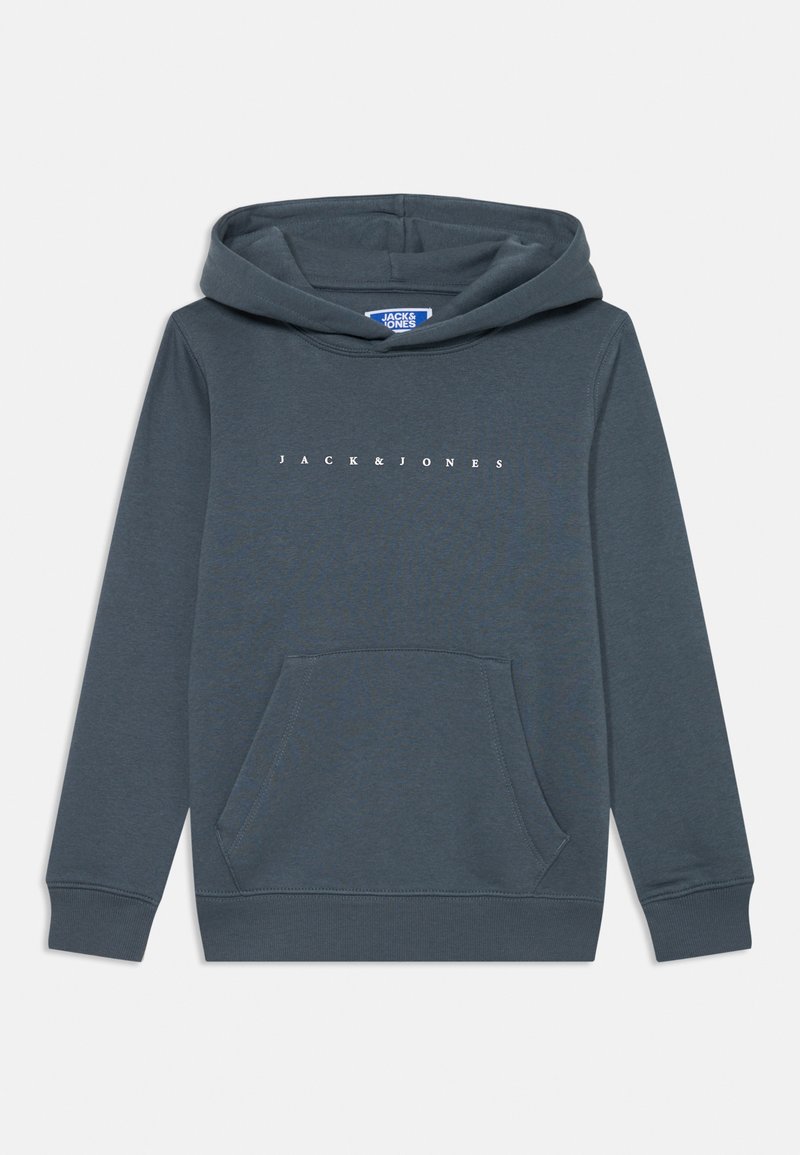Sweat à capuche gris avec une poche frontale, arborant un logo blanc "JACK&JONES". Il possède une capuche à cordon de serrage et des poignets et un ourlet côtelés. Texture lisse.