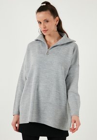 Svetrík - light grey