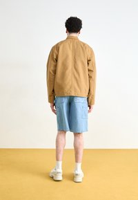 Thumbnail Image 4