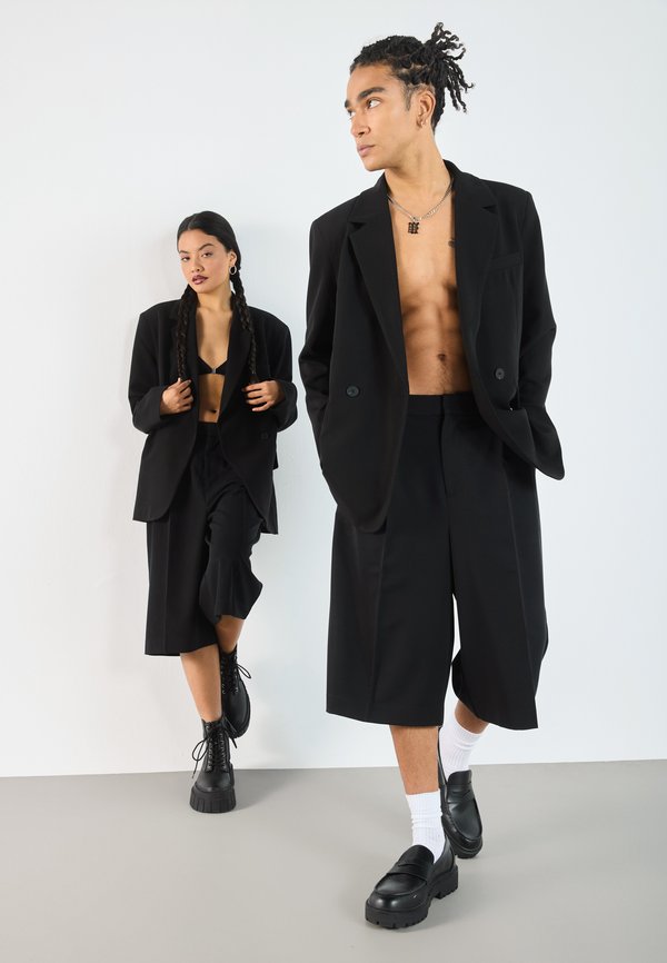 SUMMERISH SUIT TROUSERS UNISEX - Shorts4
