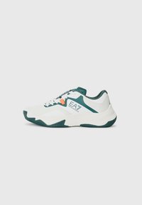 Unselected, white/ponderosa pine/orange fluo