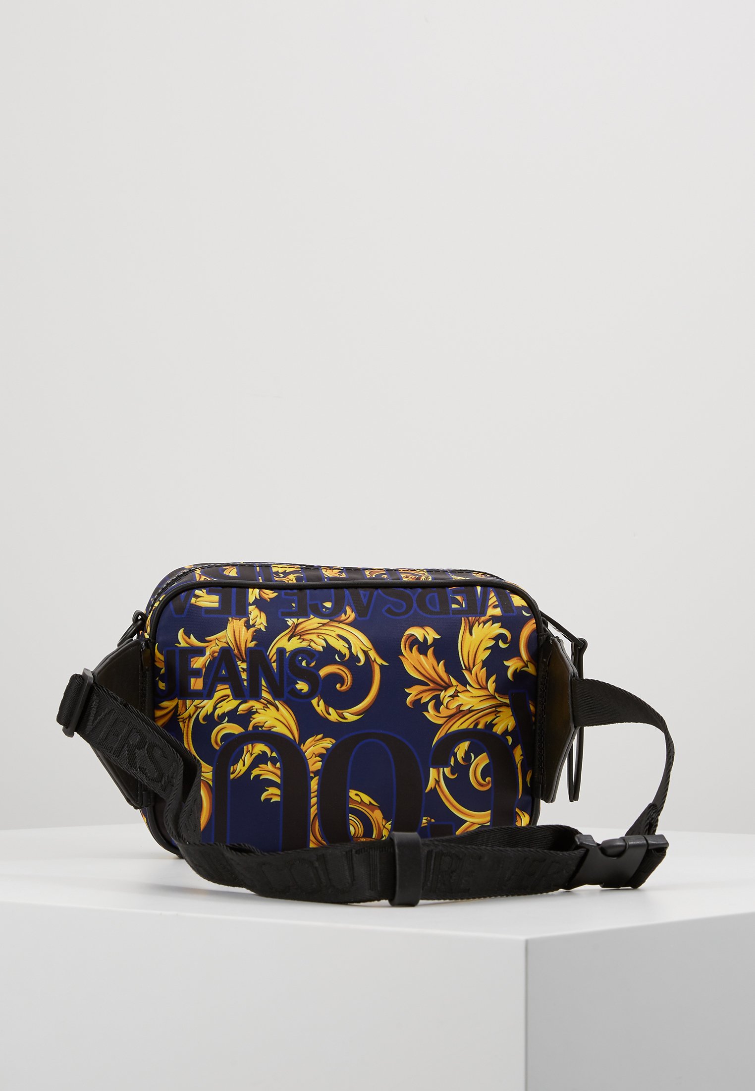 Versace Jeans Couture Skulderveske navygold Zalando.no Versace Jeans Couture Skulderveske navygold Zalando.no