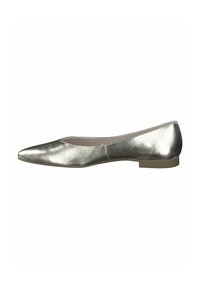 Ballerines avec un extérieur argent métallique, un bout pointu et un design minimaliste. La semelle est légèrement texturée et offre un contraste subtil.