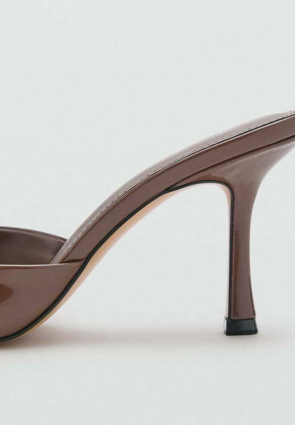 Heeled mules - chocolate3