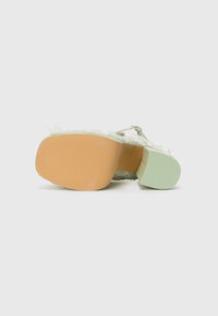Koi Footwear WILD LOTUS - Plateaupumps - green