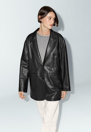 Short coat - black