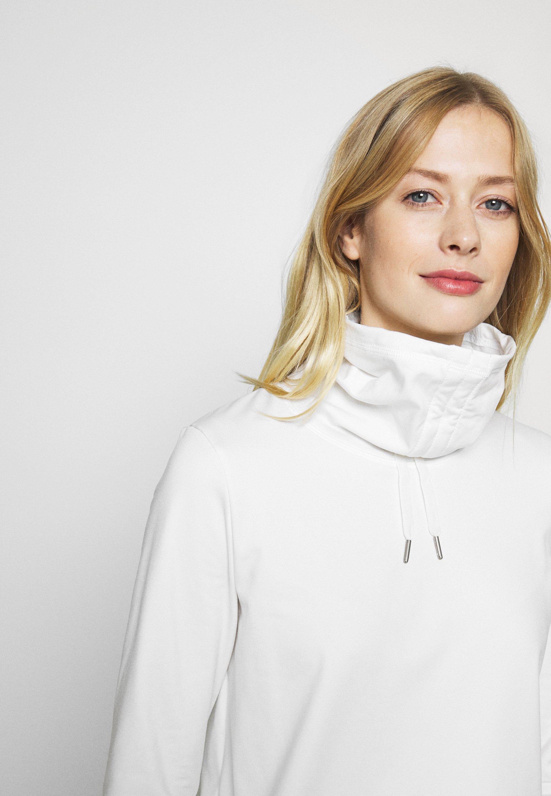 O'Neill CLIME Fleece trui powder white Zalando.nl O'NEILL CLIME FLEECE TRUI WIT DAMES