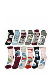 Set di dodici calzini con vari colori, motivi e design di personaggi. I materiali includono cotone. I design raffigurano personaggi dei cartoni animati con sfondi diversi.