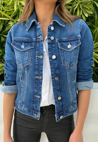 Lipsy REGULAR FIT - Džinsinis švarkelis - mid blue