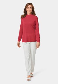 GOLDNER KUSCHELWEICHER MIT KRAGEN - Strickpullover - coral