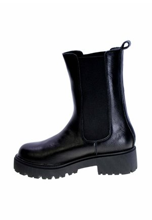 Stivaletti con plateau - black