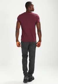 Pier One T-shirts - bordeaux
