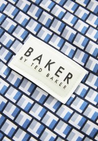 Baker by Ted Baker GEOMETRIC REGULAR FIT - Polotričko - navy