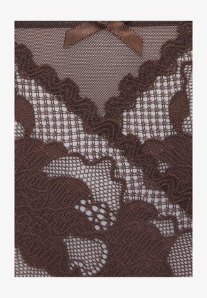 Bruin kantstof met bloemmotieven en een zigzagrand, afgemaakt met een kleine bruine satijnen strik.