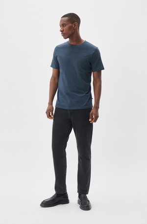 JERMANE - Basic T-shirt - oceanview
