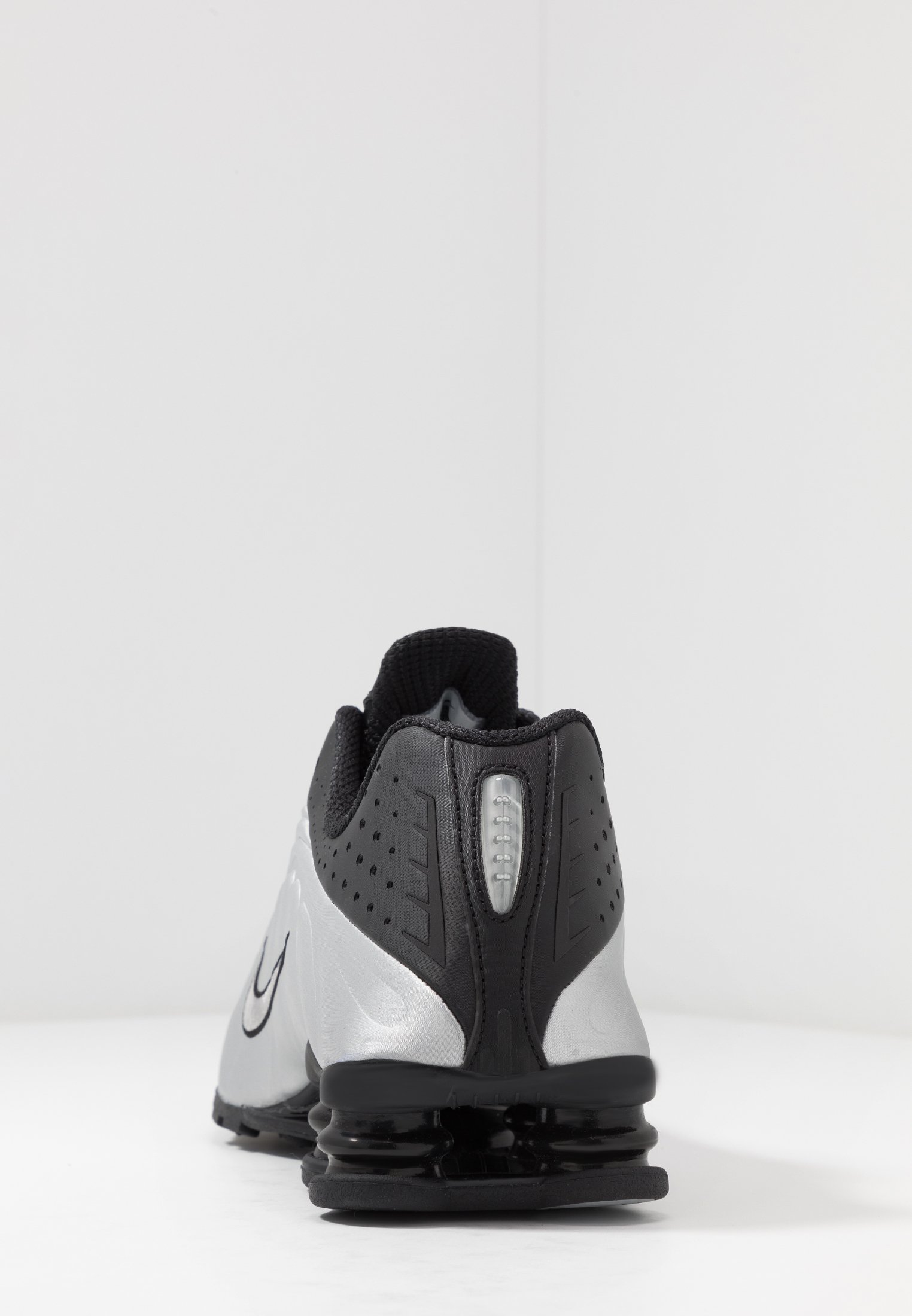 nike shox r4 zalando