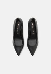 Scarpe nere in pelle con tacco alto, punta affilata, finitura liscia e design senza lacci. Taglia 37 contrassegnata all'interno della scarpa.