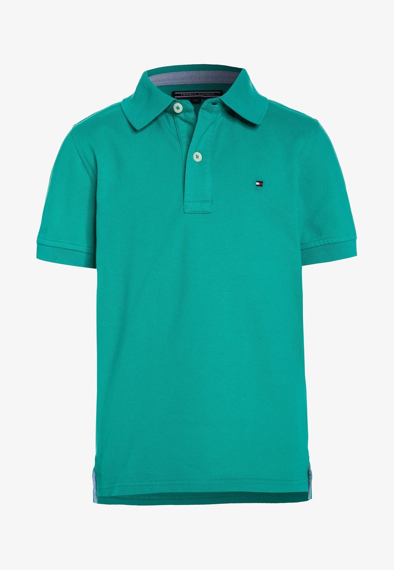 Polo turquoise à manches courtes avec deux boutons et petit logo Tommy Hilfiger sur le côté gauche de la poitrine.