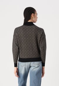 Vero Moda VMARIA ART BATWING HIGHNECK  - Vesta - black