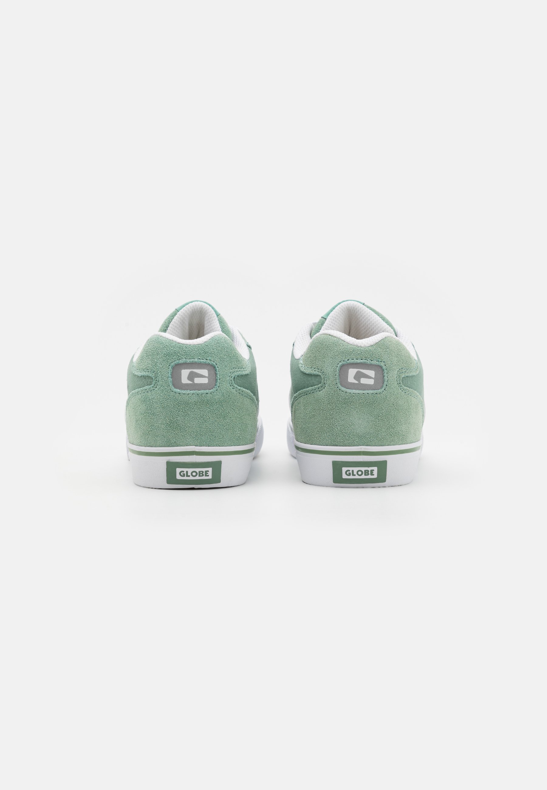 globe encore 2 green