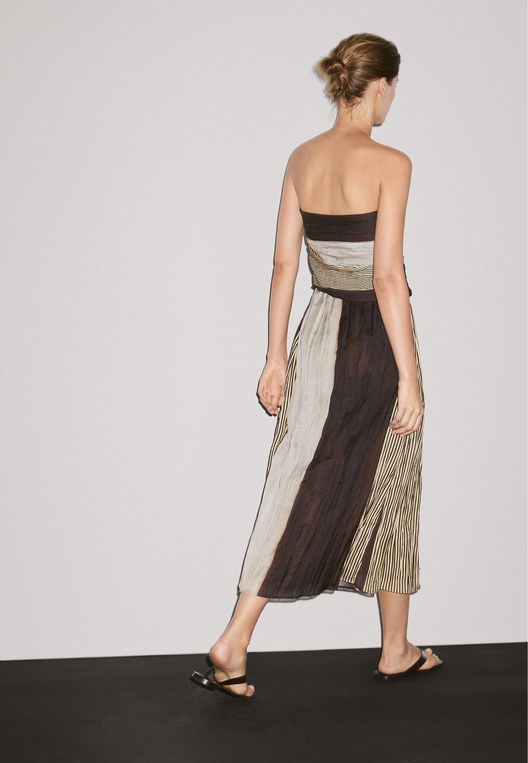 【Massimo Dutti】Strapless dress with gathered detail Strapless dress with gathered detail · Brown · Caps And Hats