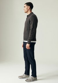 Next MOTION FLEX STRETCH - Vaqueros slim fit - blue indigo rinse