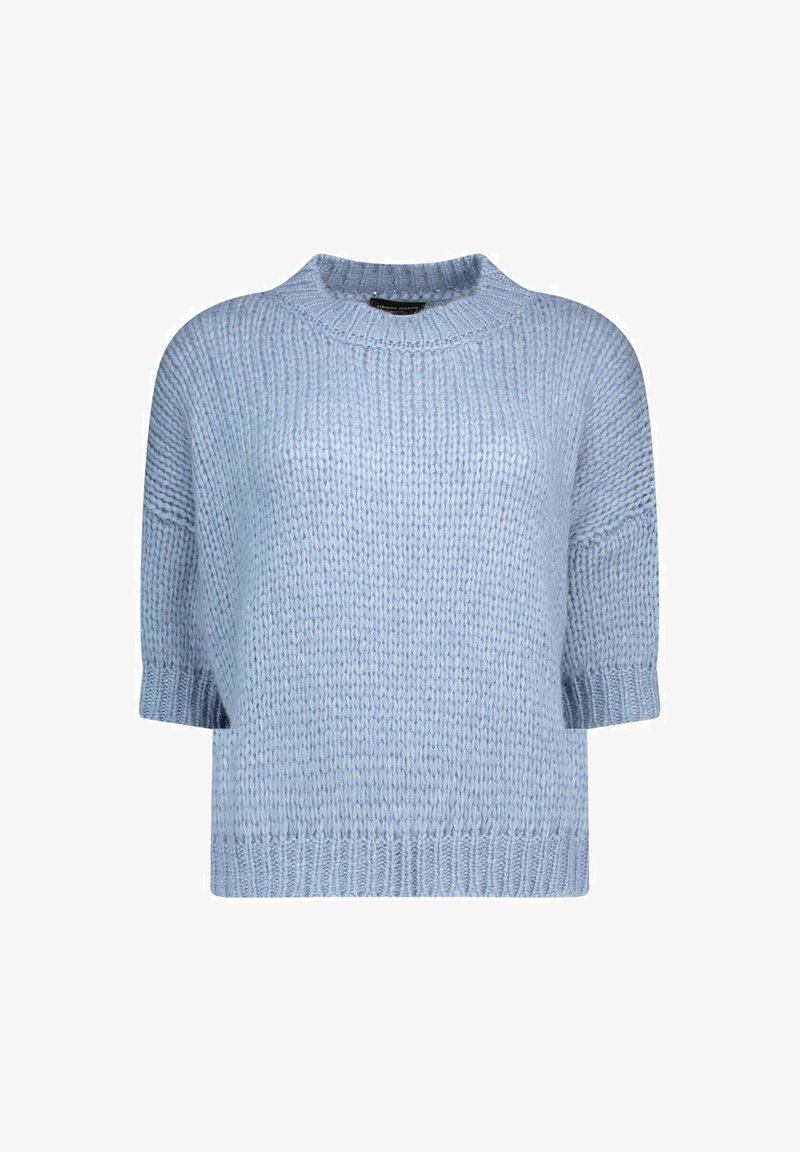 Lichtblauwe gebreide pullover trui met een ronde hals, korte mouwen en geribbelde manchetten. Heeft een textuursteekpatroon.