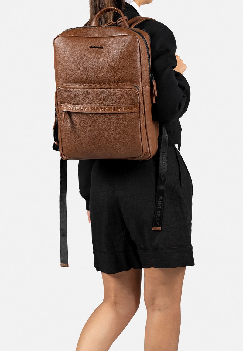 Burkely MINIMAL MASON 15.6 inch - Sac à dos - cognac