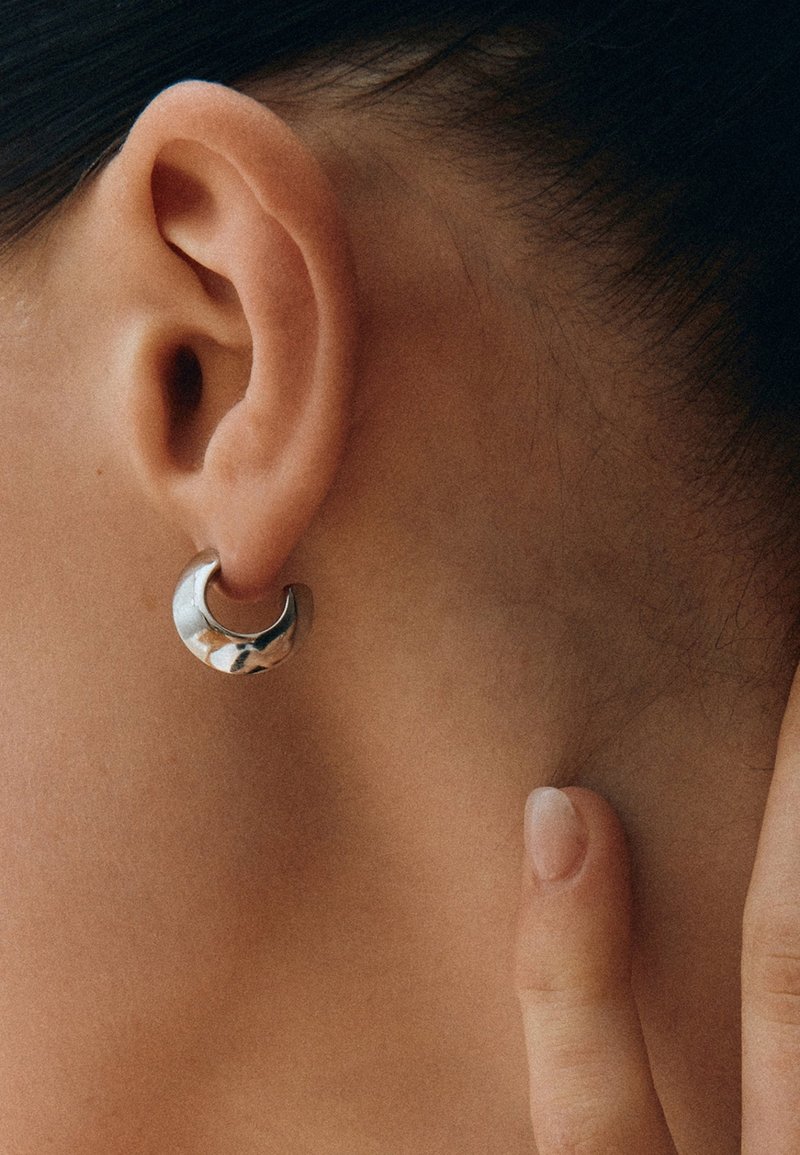 EDBLAD BEAD CREOLES HOOPS SMALL - Náušnice - steel