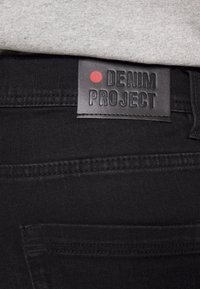 Denim Project TOM - Calças de ganga justas - black washed