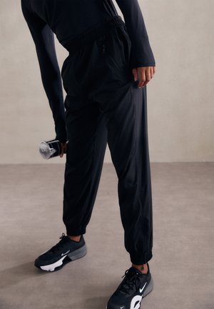 Girlfriend Collective SUMMIT TRACK PANT - Joggebukse - black