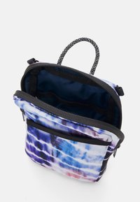 KAVU ESSENTIAL CASE UNISEX - Rankinė per petį - drift tide