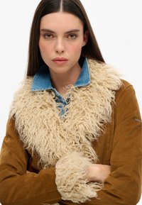 Superdry & Co CROP QUILT LINE AFGHAN  - Chaqueta de invierno - denim co tobacco brown