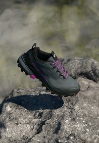 Não selecionado, dark gray/purple