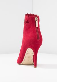 Tamaris Bottines à talons hauts - red
