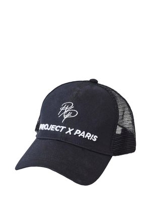 Casquette trucker en mesh noire avec texte brodé blanc "PROJECT X PARIS" et logo stylisé "PxP" sur le panneau avant.