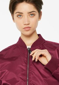 Harlem Soul TAY-LOR PRINTED - Bomber Jacket - grape