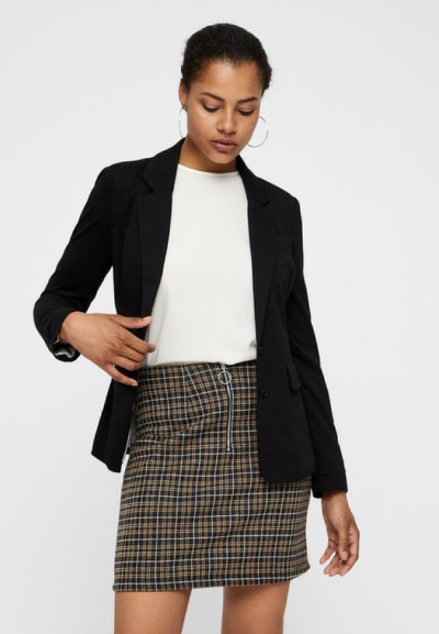 VMHARUKI - Blazer - black