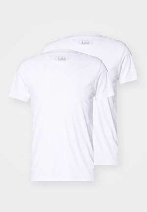 Two white cotton t-shirts with short sleeves, round necklines, and Lee branding on the tags. Smooth texture, classic fit, no additional patterns.