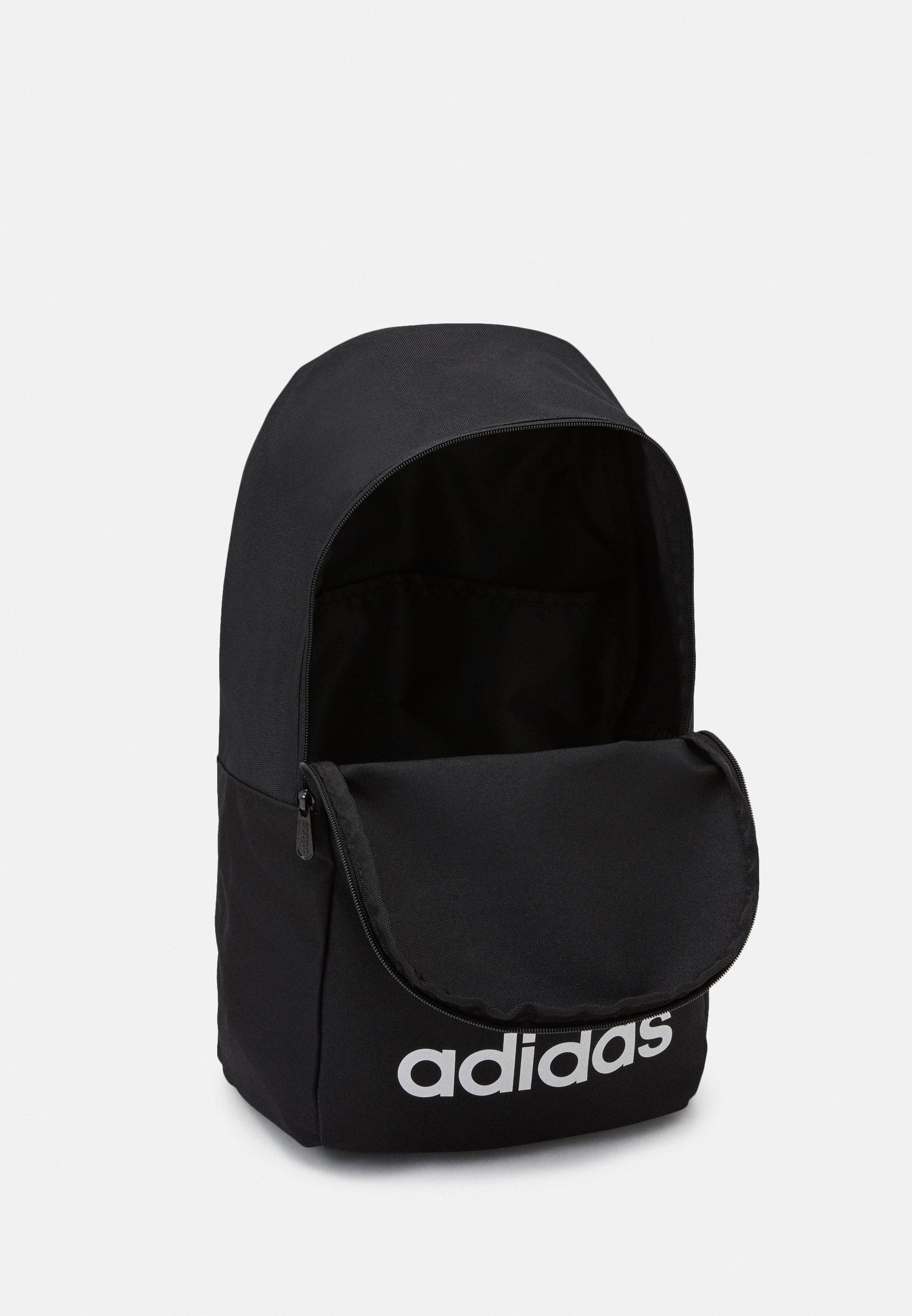 adidas Performance LINEAR CLASSIC FOUNDATION SPORTS BACKPACK adidas Performance LINEAR CLASSIC FOUNDATION SPORTS BACKPACK