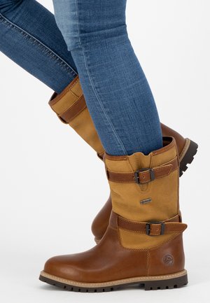 Travelin SWEDEN - Snowboots  - cognac