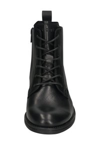 Schwarze Leder-Ankle-Boots mit glatter Textur, Schnürdesign, runder Zehenpartie und einer kleinen Zuglasche hinten für ein einfaches Anziehen.