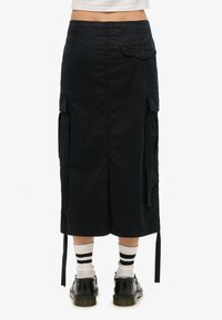Superdry & Co MIDI - A-snit nederdel - washed black