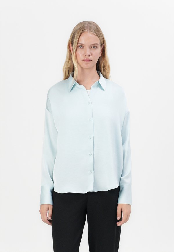 VMLIVIA - Button-down blouse - ice water
