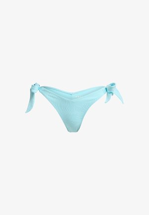 Bas de bikini bleu clair avec un motif texturé de feuilles. Doté de liens latéraux ajustables. Fabriqué en tissu lisse et extensible.