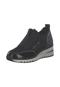 Sneaker nera slip-on con zip frontale, pannello posteriore texturizzato, suola bianca spessa e branding "Marco Tozzi" sul lato.