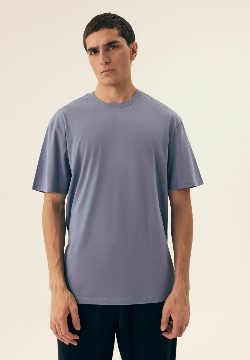 Henderson MITE jasnoniebieski