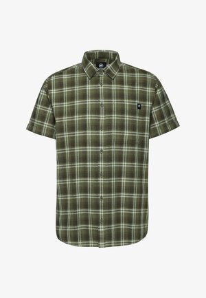 Krótki rękaw koszula w kratę w kolorze zielonym i białym, z kołnierzykiem i kieszonką na piersi, prezentowana na białym tle.